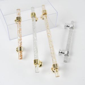 CRYSTAL HANDLE